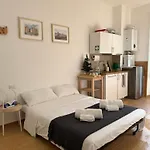 Flat 7 Rome Guesthouse